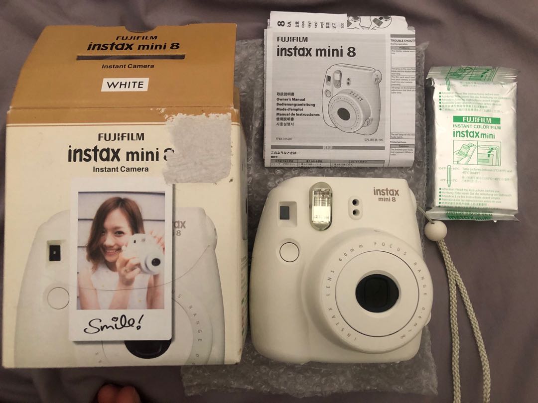 Fujifilm Instax Mini 8 Photography Cameras Others On Carousell