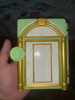 (Category: ) located in . Submitted by decluttergirly (Listing ID 1010260434, Image 1). Description: .