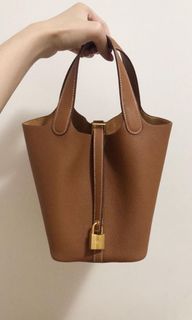 （分類：）位於 。 由 clarabelloops 提交（商品編號 1010191772，圖片 1）。簡介： 。