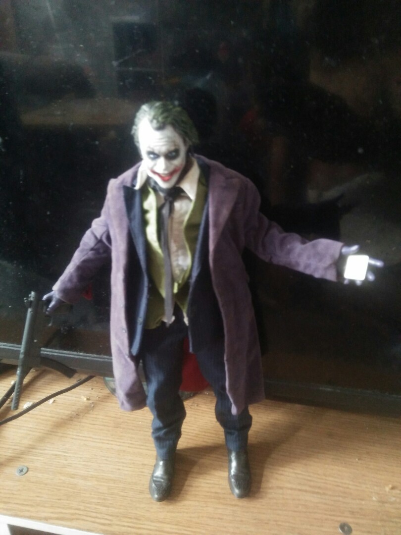 joker action figure hot toys