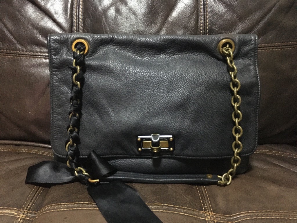 flap chain bag