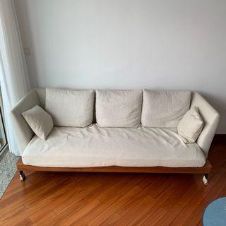 Large Sofa HC28 Light Beige Walnut Wood
