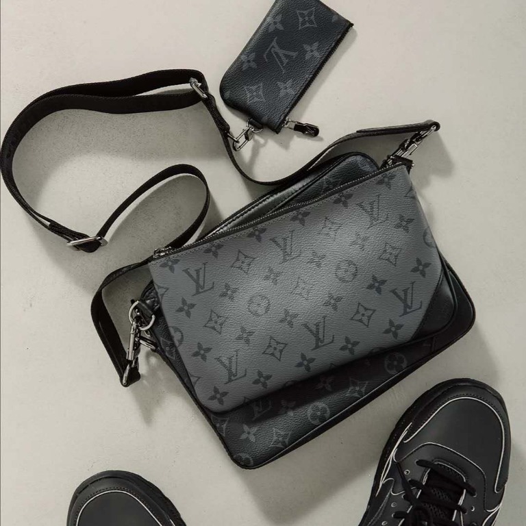 Louis Vuitton - Authenticated Pochette Alpha Triple Small Bag - Leather Black for Men, Very Good Condition