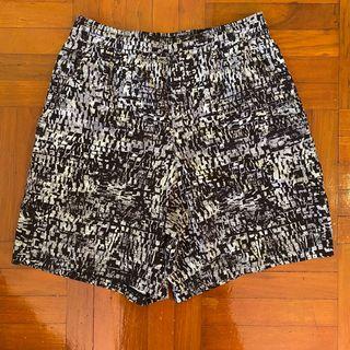 Lululemon Men’s Pace Breaker Short Linerless - B&W Pattern