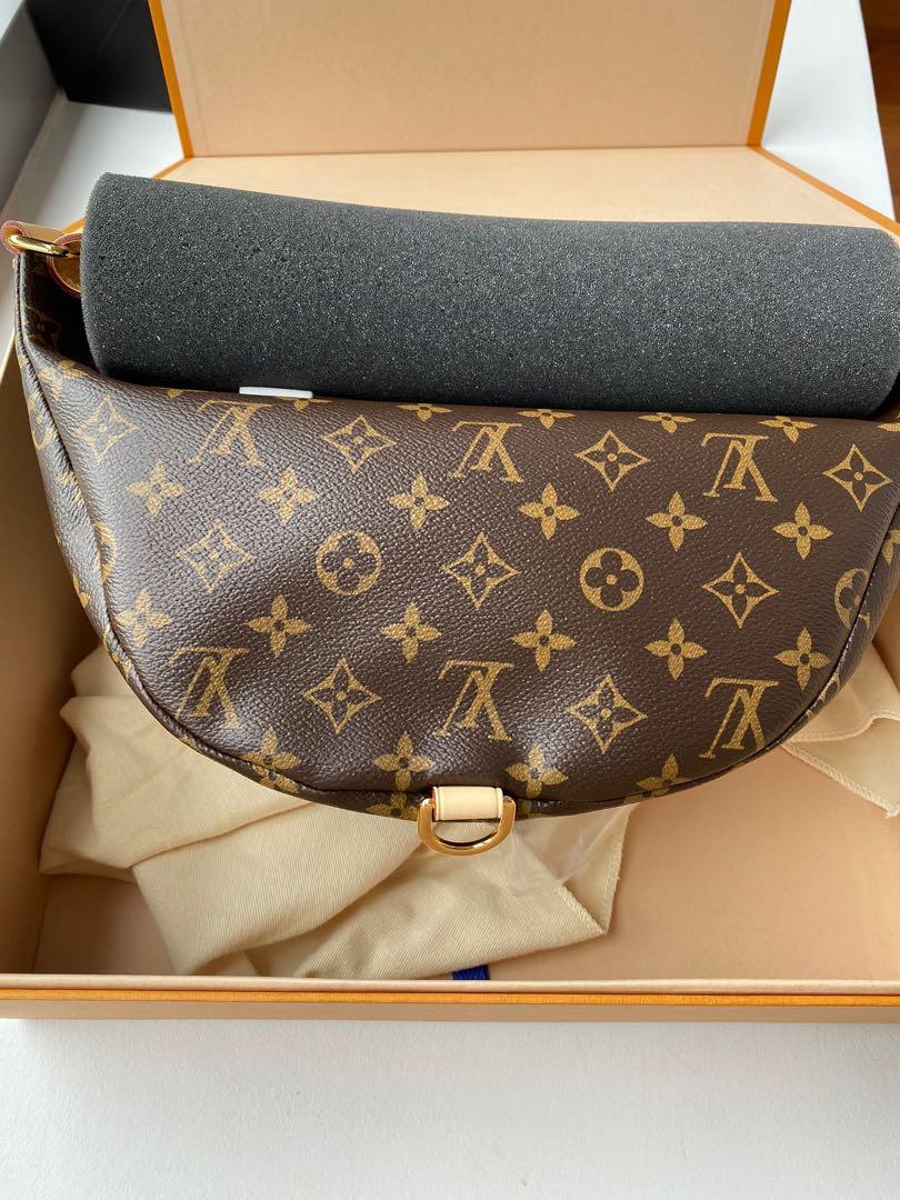 💯 Authentic Louis Vuitton Bumbag Monogram Canvas, Luxury, Bags & Wallets  on Carousell