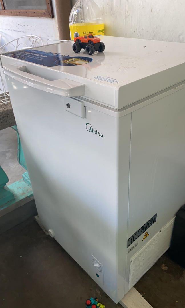 Midea Chest Freezer 3 5cu Home Furniture Home Appliances Other Kitchen Appliances On Carousell