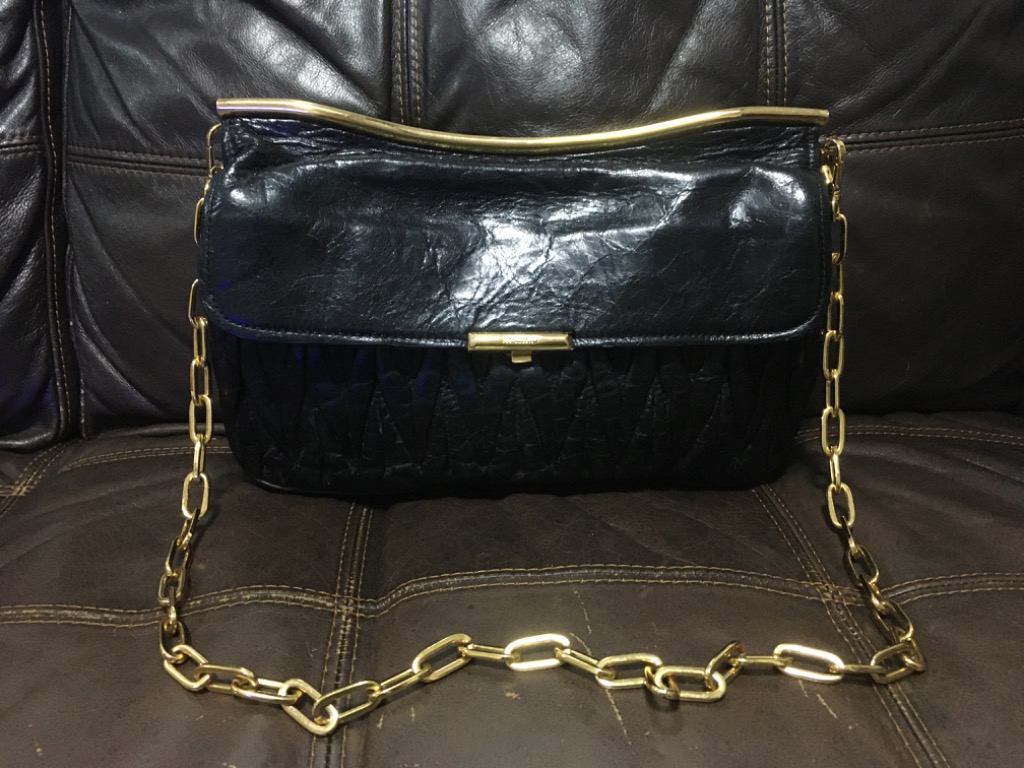 flap chain bag