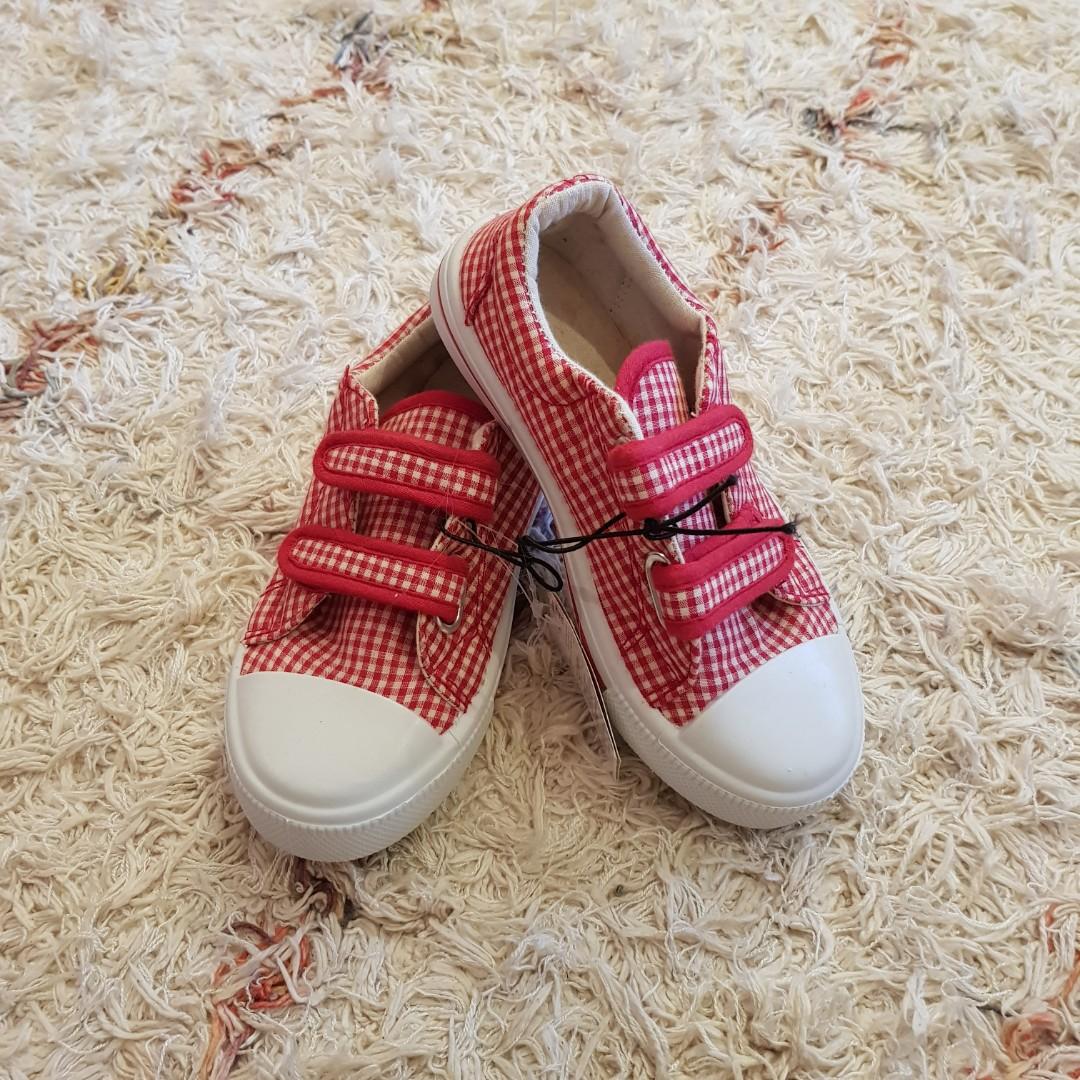 Mothercare NEW girl's shoes size: 28 