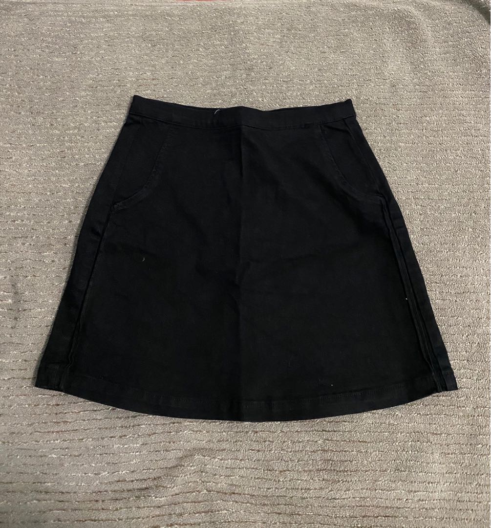 pull and bear black denim skirt