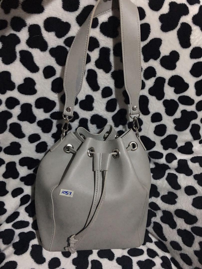Romi Gray bucket bag