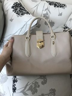（分類：）位於 。 由 agnesduffy 提交（商品編號 1010152593，圖片 1）。簡介： 。