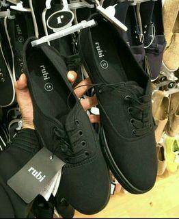 Sepatu Rubi