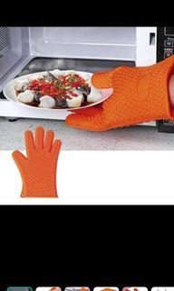 Silicon glove