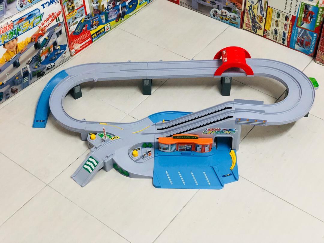Tomica highway busy drive 2025