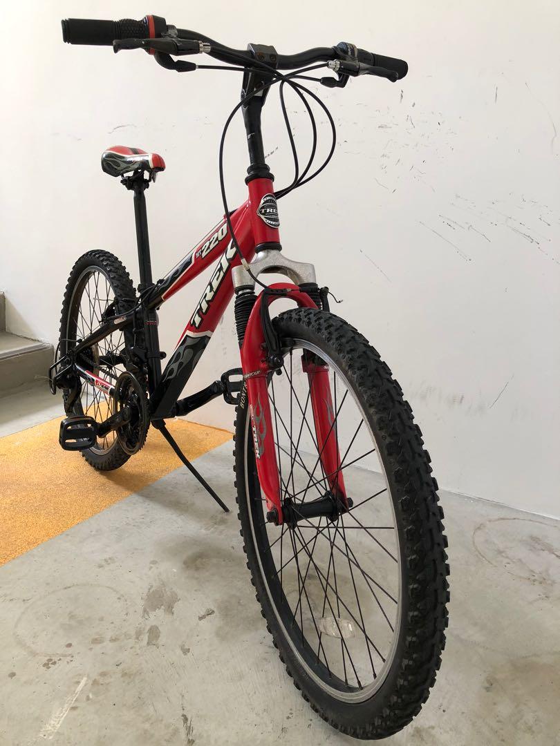 trek mt 220 red