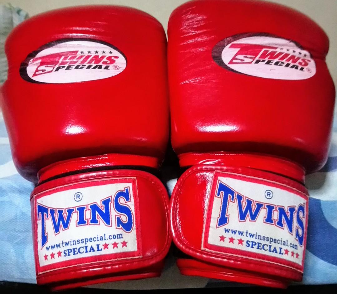 Boxing gloves (Category: Combat Sports) located in Makati City. Submitted by emirsultan (Listing ID 1010193837, Image 1). Description: Meet up in Makati o shipping po ESultan fitness personal trainer FB group page ESultan fitness personal trainer. FB page ESultan fitness gym IG ESultan fitness..