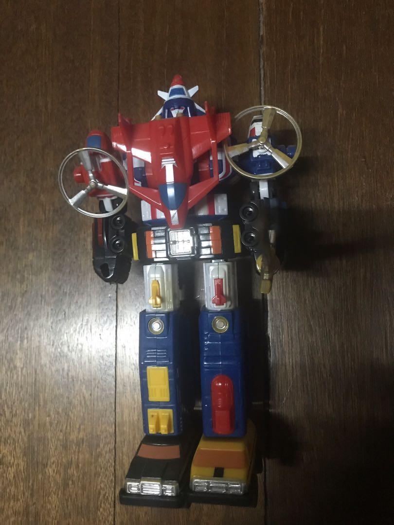 Voltron II (Category: Figurines & Statues) located in San Fernando. Submitted by collecatoy (Listing ID 1004912190, Image 2). Description: 6” New sealed Voltron II available. Plastic .
