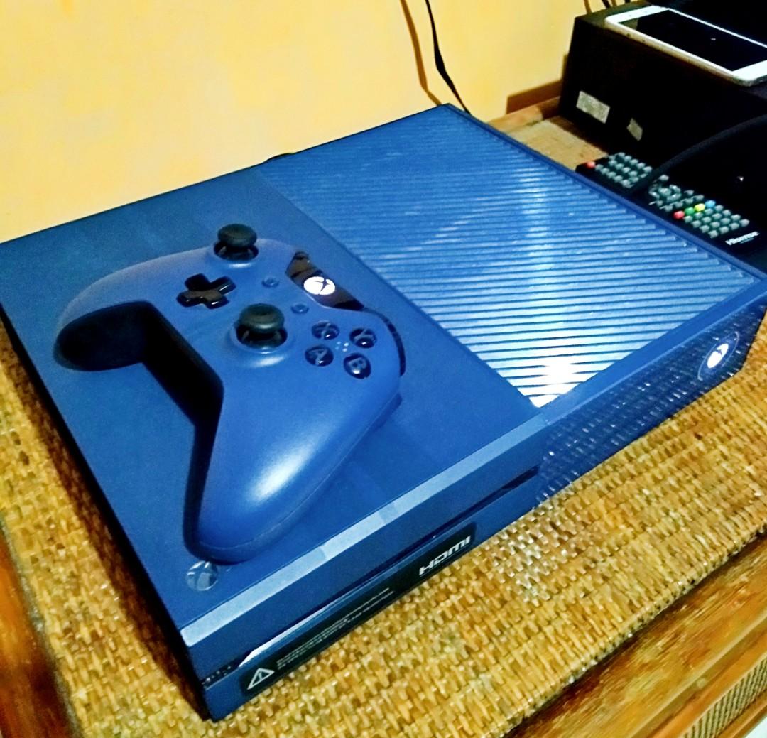 Xbox one 1TB (Forza Limited Edition) (Category: Xbox) located in Cavite. Submitted by benjiesantosplan (Listing ID 1010249151, Image 2). Description: Xbox One 1TB (Forza Limited Edition) ORIGINAL HDMI CABLE POWER BRICK FORZA WIRELESS CONTROLLER HEAD SET Physical Games UFC 3 NBA2K20 NBA2K18 THE DIVISION 2 Digital Games UFC 3 FORZA HORIZON 4 APEX LEGEND KILLER INSTINCT NFS PAYBACK LEGO NINJA GO RESIDENT EVIL WAR THUNDER FREE 6 PCS RECHARGABLE BATTE