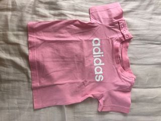 (Category: ) located in . Submitted by alexclosetsale (Listing ID 1004267923, Image 1). Description: .
