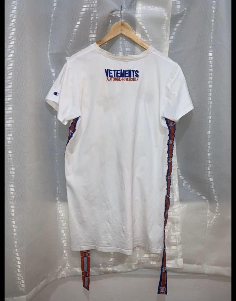 Champion x clearance vetements t shirt