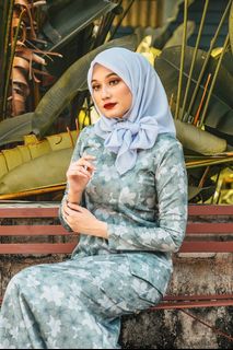 (Category: ) located in . Submitted by jiha_wardrobe (Listing ID 1004359368, Image 1). Description: .