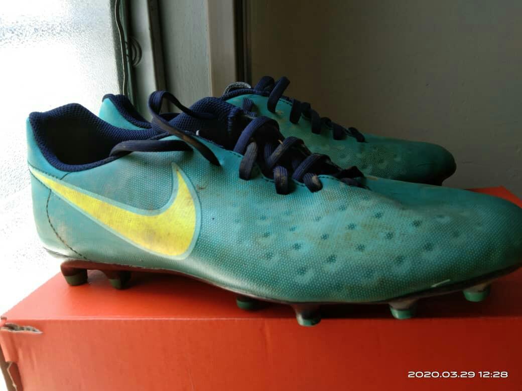 Kasut bola nike magista Clearance