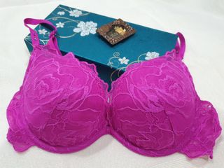 (Category: ) located in . Submitted by jenny_87 (Listing ID 1004361719, Image 1). Description: .