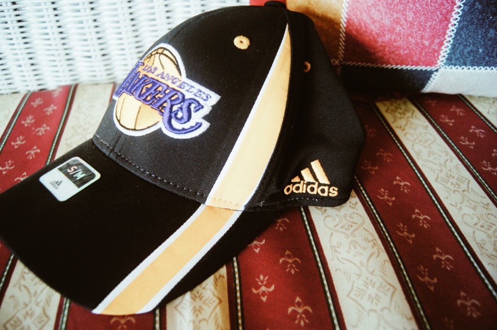 Los Angeles Lakers Cap Men S Fashion Accessories Caps Hats On Carousell