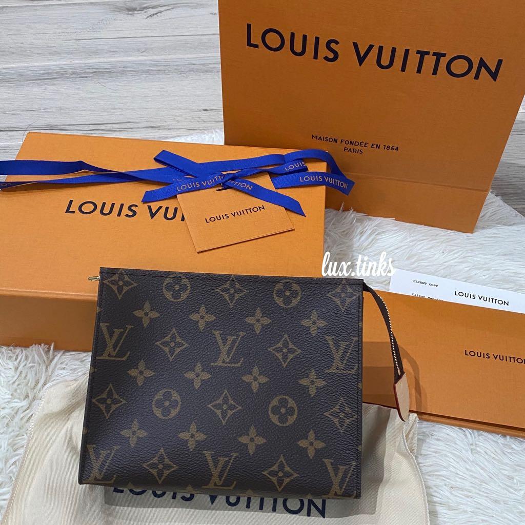 louis vuitton monogram toiletry pouch 19