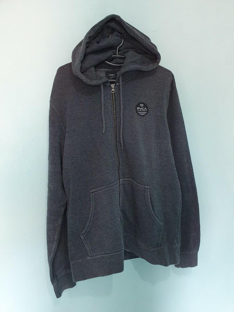 RVCA Jacket (Category: Hoodies) located in Makati City. Submitted by bodega_ni_gerome (Listing ID 1004260033, Image 1). Description: PM for queries. #MF60.