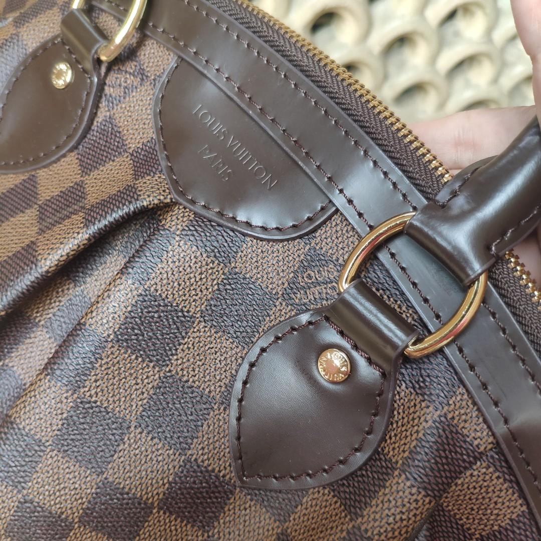 Tivoli Damier Ebene pm size bag, Luxury, Bags & Wallets on Carousell