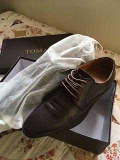 Tomaz 7 Men S Fashion Carousell Malaysia