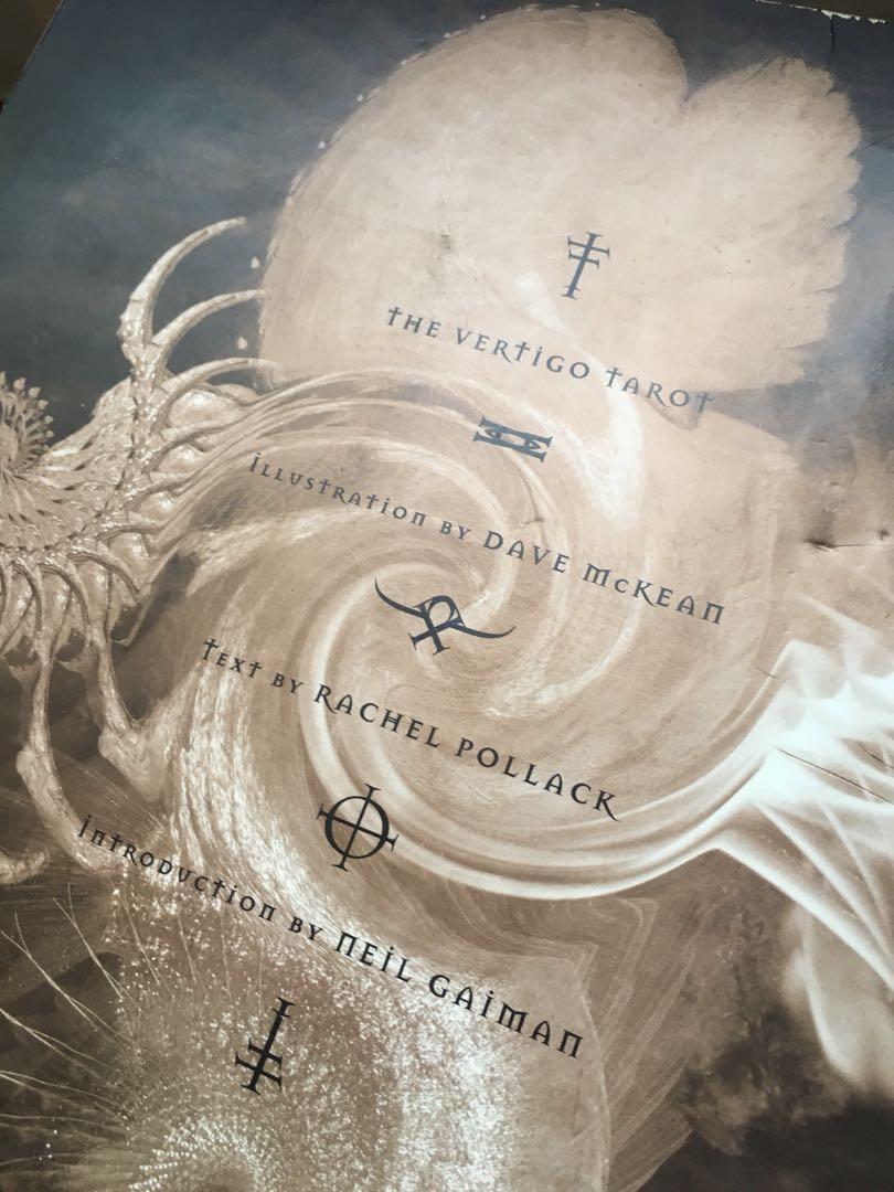 Vertigo Tarot illustrated Dave Mckean text Neil Gaiman, Hobbies & Toys