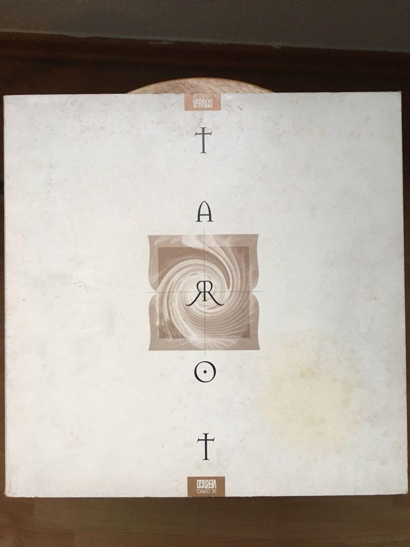 Vertigo Tarot illustrated Dave Mckean text Neil Gaiman, Hobbies & Toys