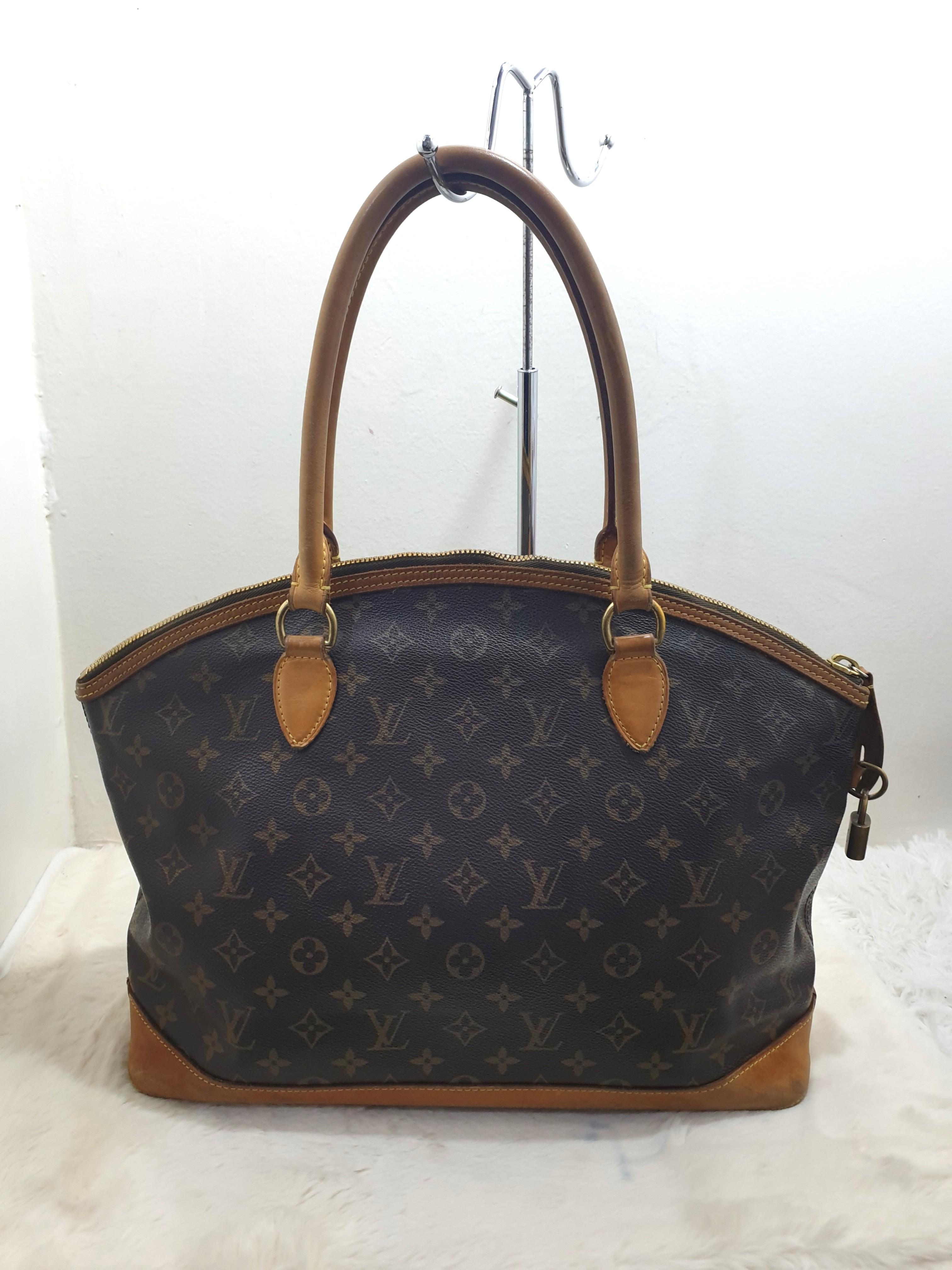 Shop Louis Vuitton 2023-24FW LOUIS VUITTON Lock It MM Bag by