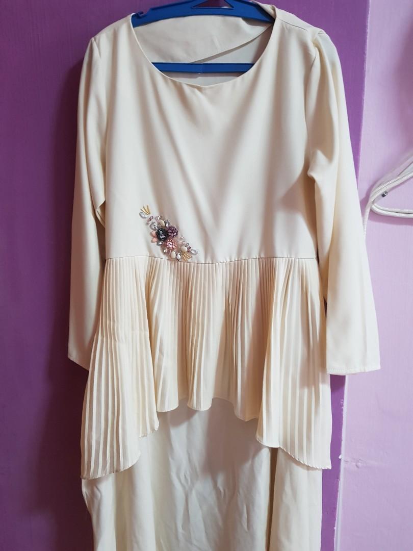 Baju Kurung Pregnant Raya Women S Fashion Muslimah Fashion On Carousell