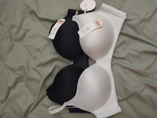 (Category: ) located in . Submitted by anaby1 (Listing ID 1004549798, Image 1). Description: .