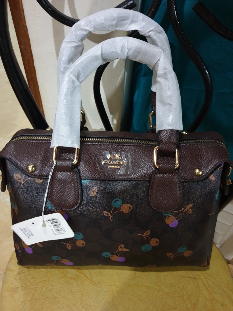 COACH DOCTORS BAG, Women's Fashion, Bags & Wallets, Purses & Pouches on Carousell
