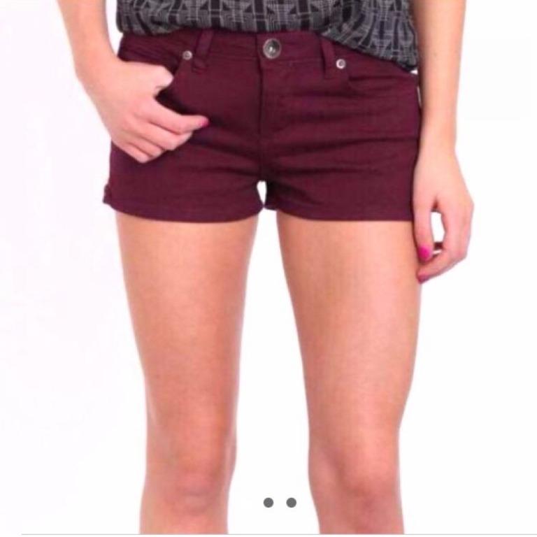 Maroon denim shorts 2025
