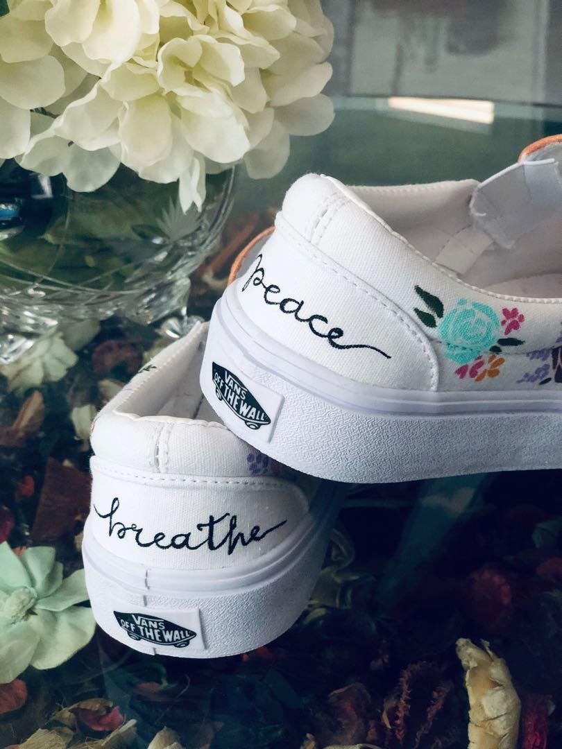 White discount flower vans