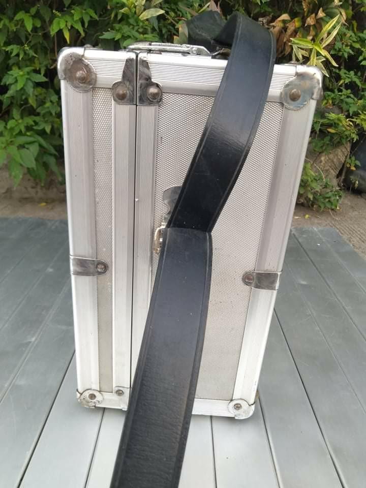 Hakuba Aluminum Camera Case (Category: Camera Bags & Carriers) located in Manila. Submitted by benjie.benjie3 (Listing ID 1004545696, Image 3). Description: Hakuba aluminum camera case H= 13 inches L= 16 1/2 inches W= 7 Inches Material = aluminum and metal W division no key Made in = Tokyo Japan 2nd hand with scratch No warranty Damage=Issues or damaged part of the item can be seen in the last picture Price = 3,000 No swapping please. Price does 