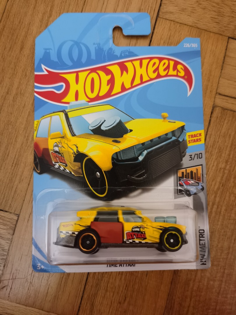 Hot wheels taxi attack top