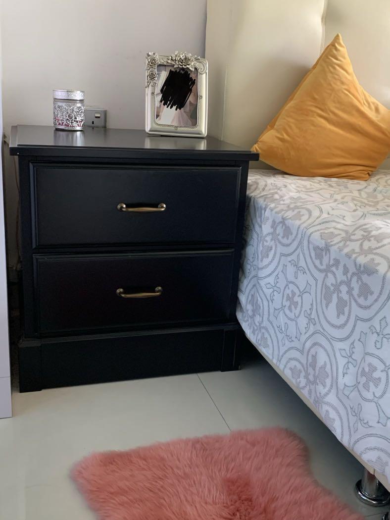 Ikea undredal nightstand hotsell