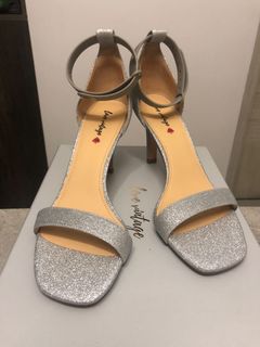 （分類：）位於 。 由 victoria050 提交（商品編號 1004587063，圖片 1）。簡介： 。