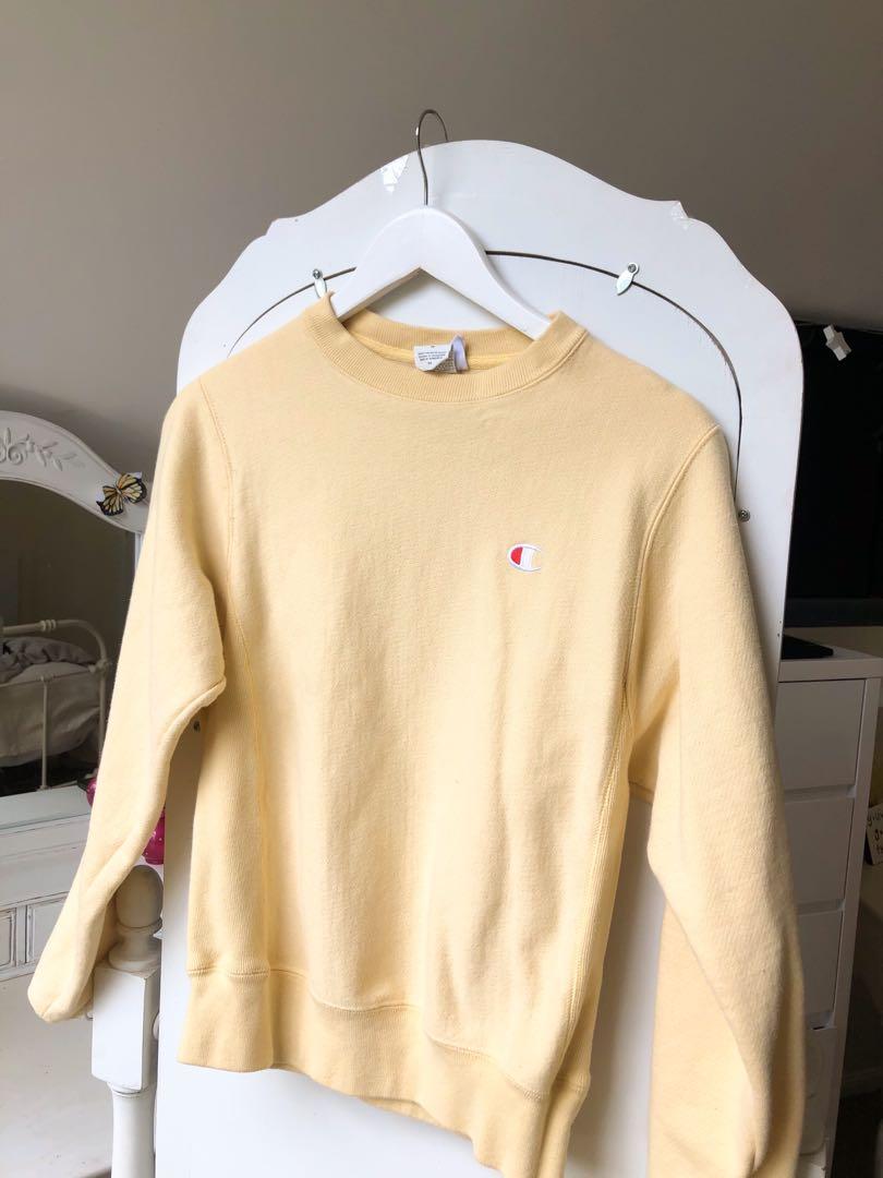Champion crewneck light yellow top