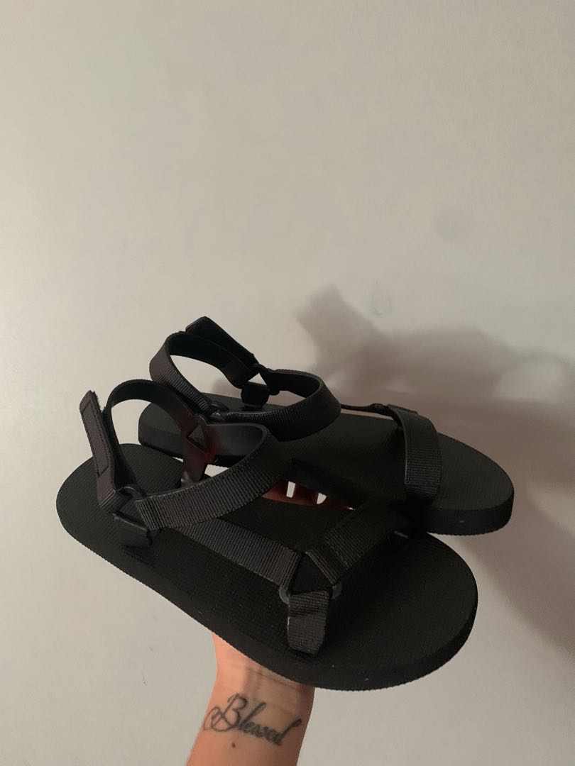 Penshoppe flip flops hot sale