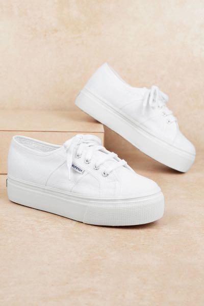 white supergas platform