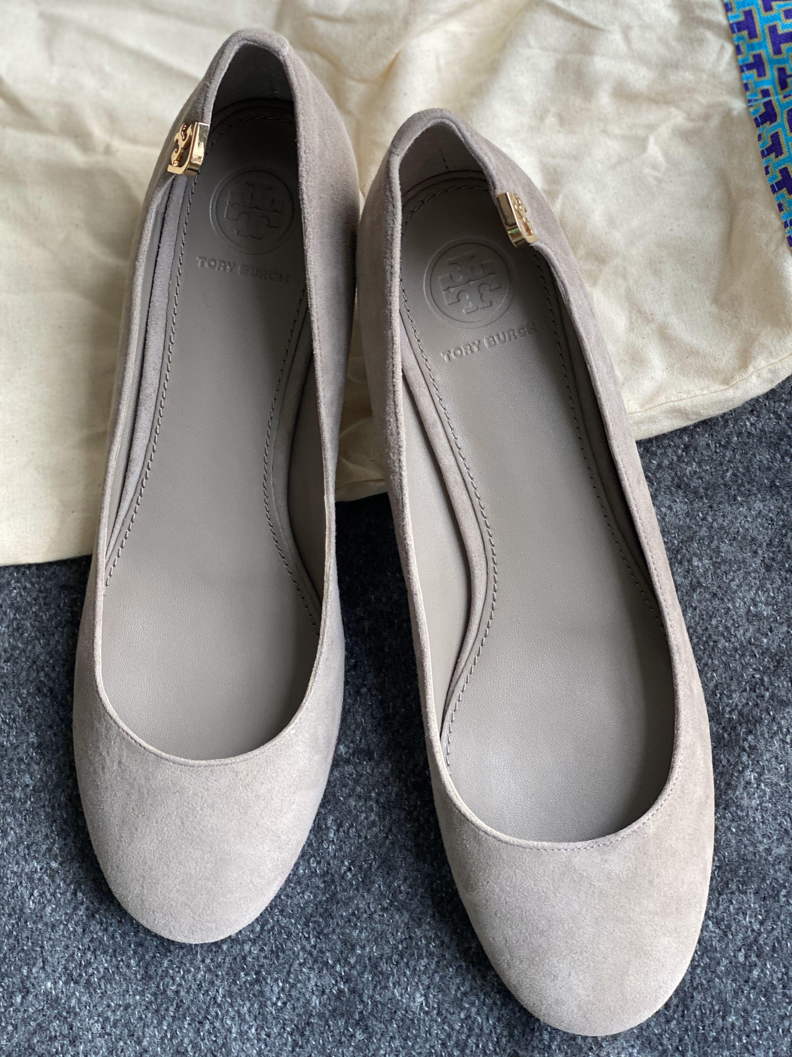Tory burch elizabeth round toe pump 2025
