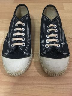 Robertson shoes sepak takraw price top