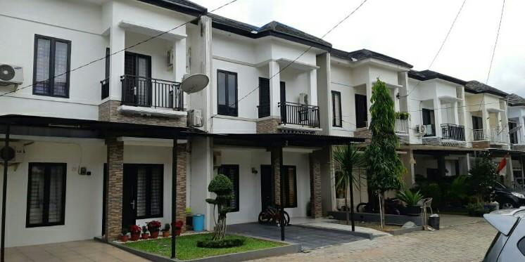 Gambar Rumah Minimalis 2 Lantai Balkon